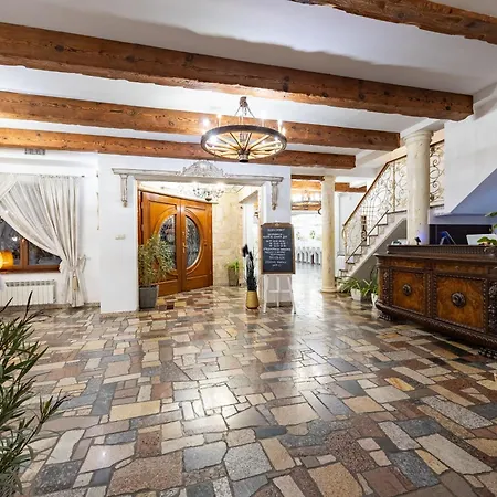 Dworek Kurowski * شتشيتسين