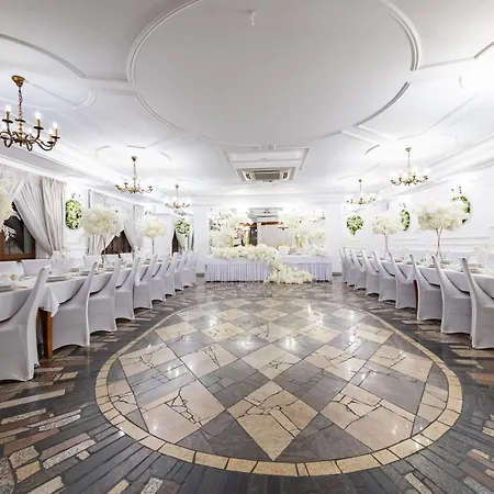 مزرعة للإقامة Dworek Kurowski *