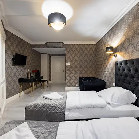 مزرعة للإقامة Dworek Kurowski *