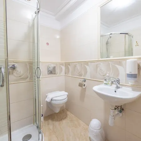 مزرعة للإقامة Dworek Kurowski