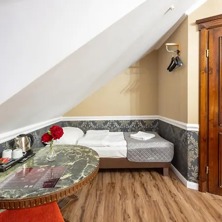 مزرعة للإقامة Dworek Kurowski *