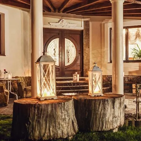 مزرعة للإقامة Dworek Kurowski *