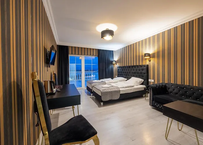 Dworek Kurowski * Szczecin