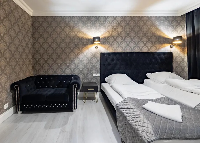 Dworek Kurowski Farm stay *