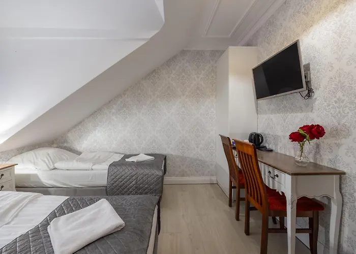 Dworek Kurowski Farm stay *